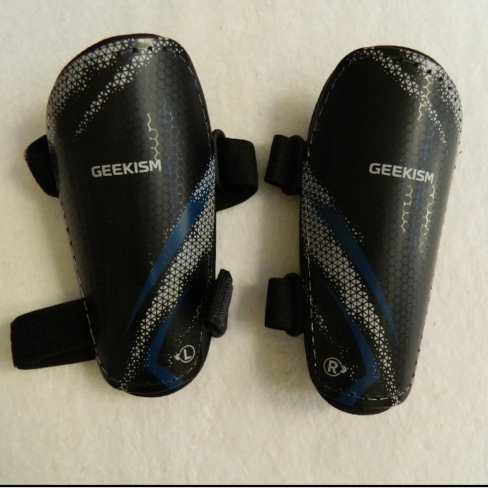 shinguards - Picture 2 of 3